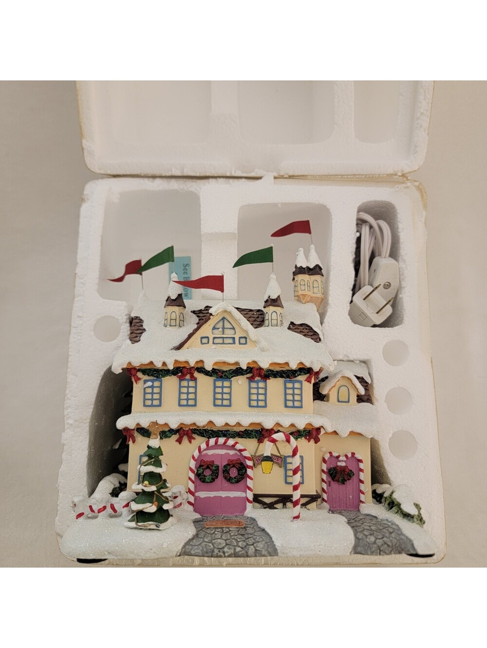 Hawthorne Village Rudolph's Christmas Town "Santa and Mrs. Claus's Castle" Light